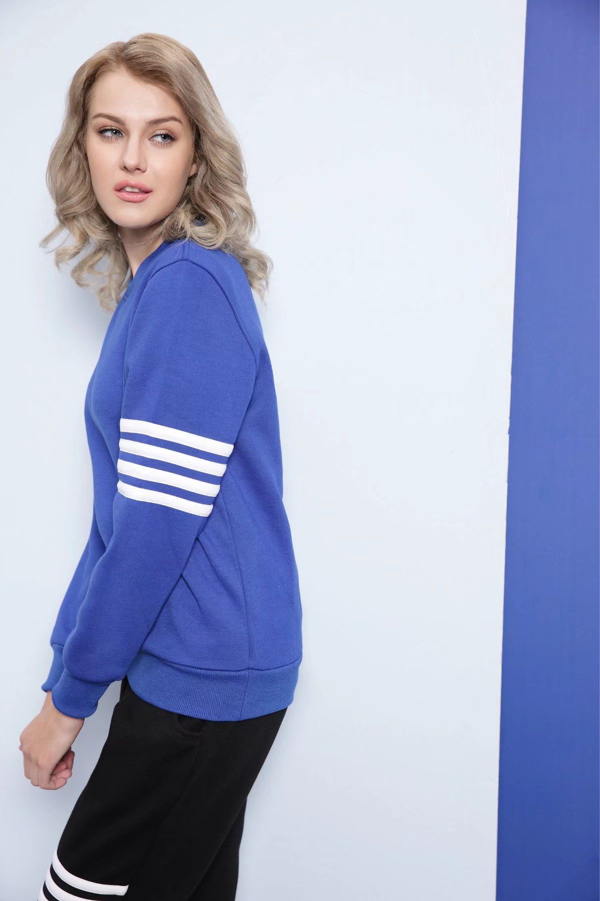 时尚圆领长袖班服（耀眼时尚）