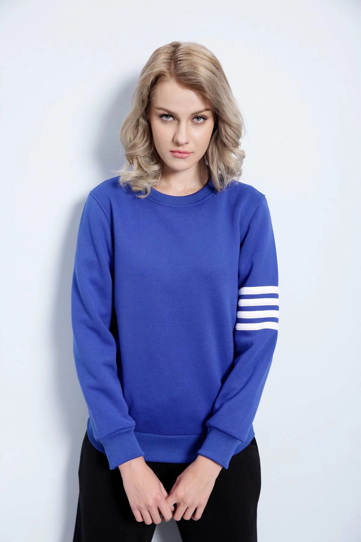 时尚圆领长袖班服（耀眼时尚）