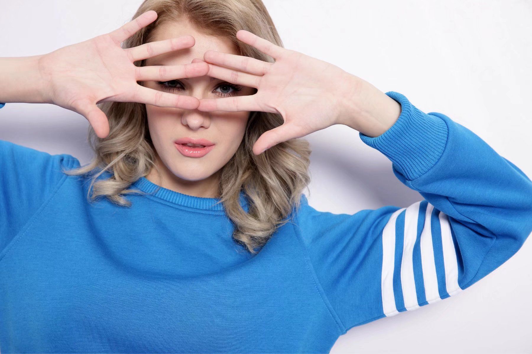 时尚圆领长袖班服（耀眼时尚）