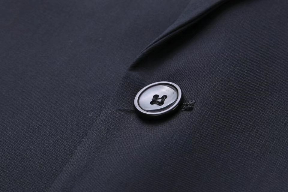 122#高档藏蓝细斜纹西服 细节图(6A1F)