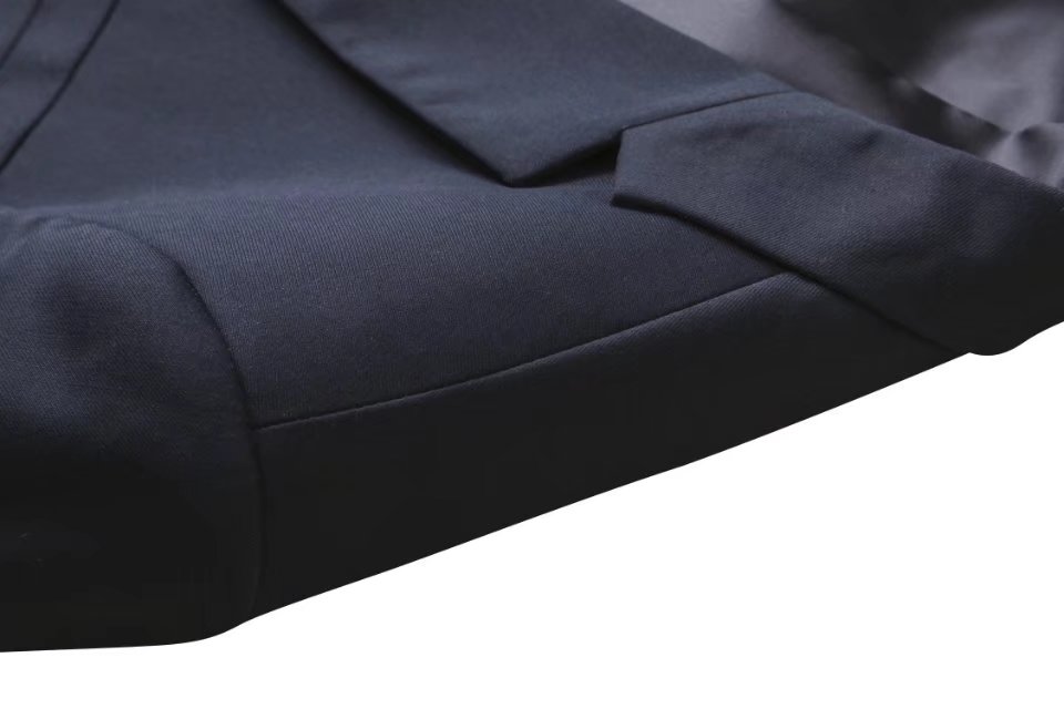 122#高档藏蓝细斜纹西服 细节图(6A1F)