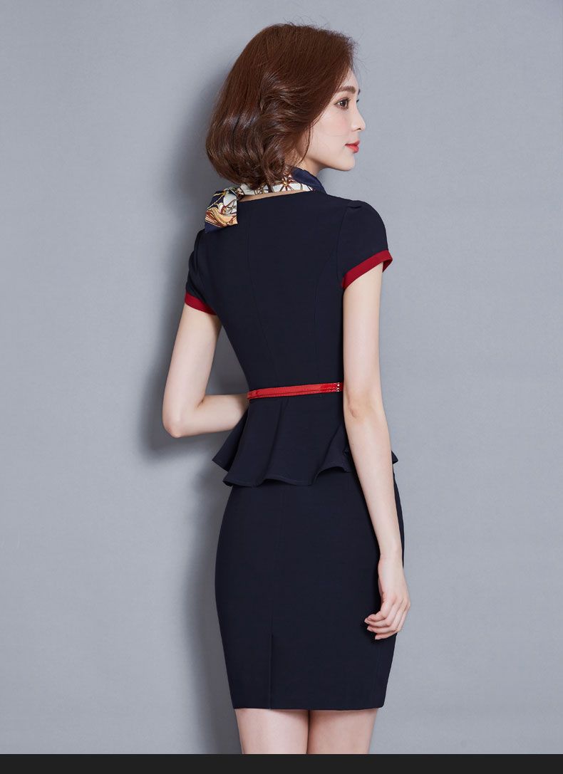 职业装（时尚）