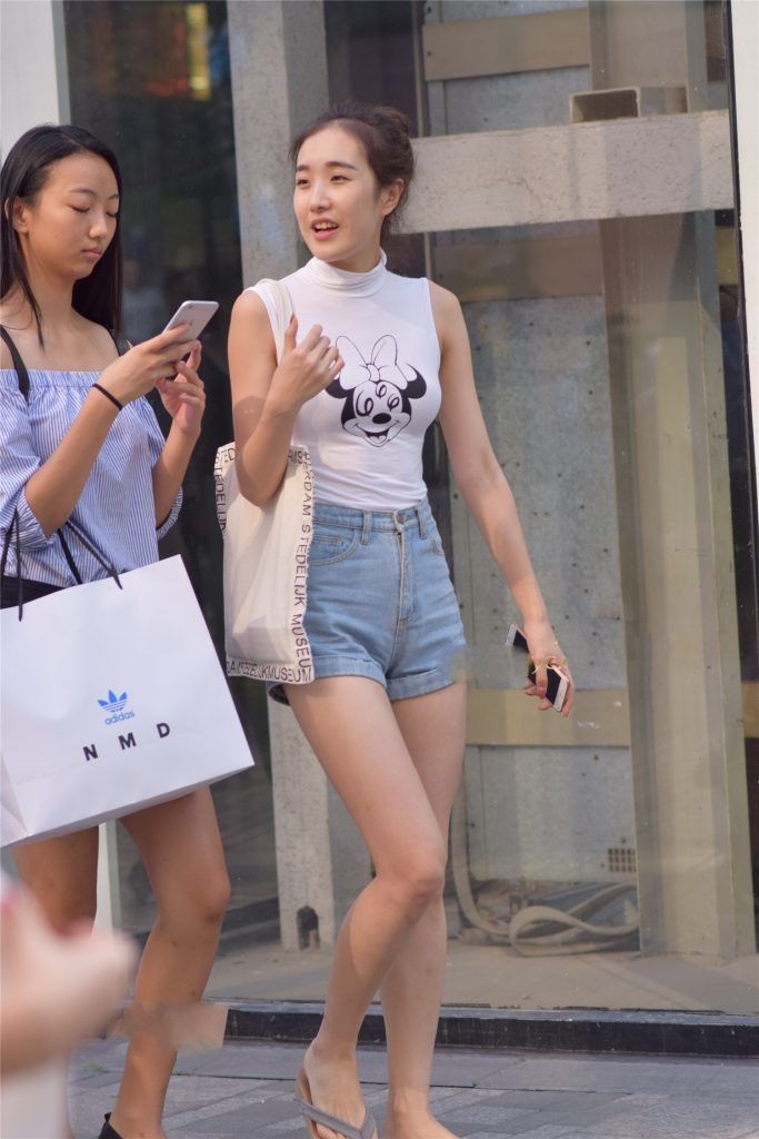 225949evdxchy1d2c55th3